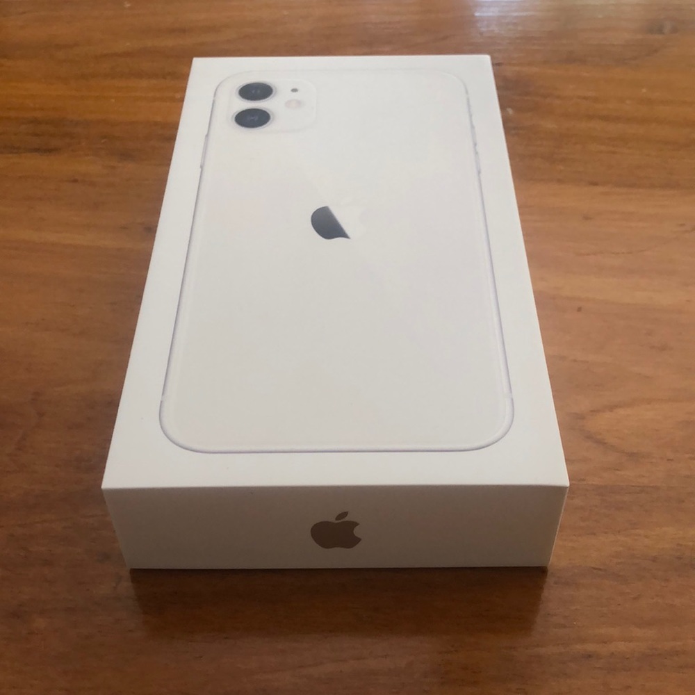 Apple iPhone 11 Box - Picture 2 of 6